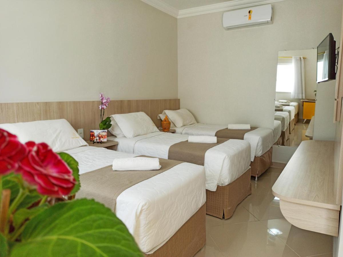 Hotel Pousada Familia De Nazare Cachoeira Paulista Exteriör bild