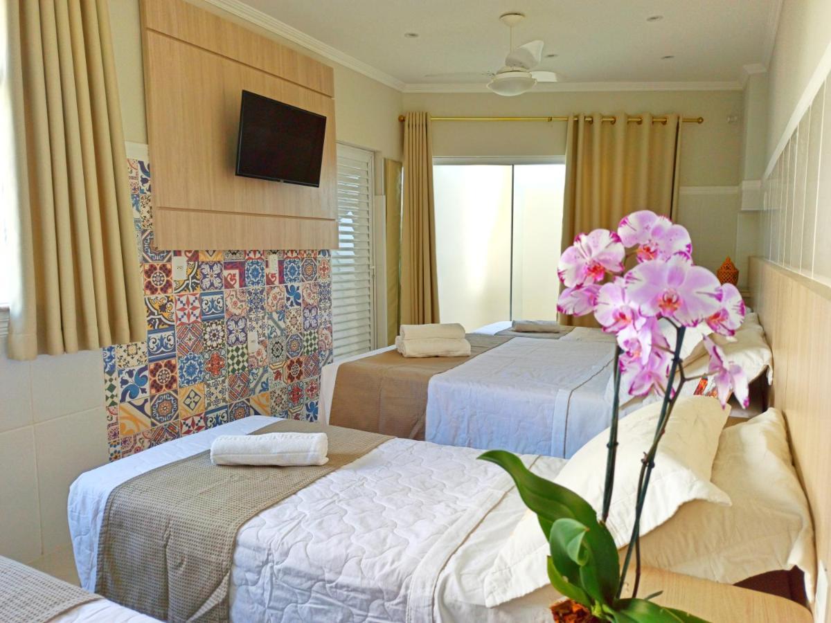 Hotel Pousada Familia De Nazare Cachoeira Paulista Exteriör bild